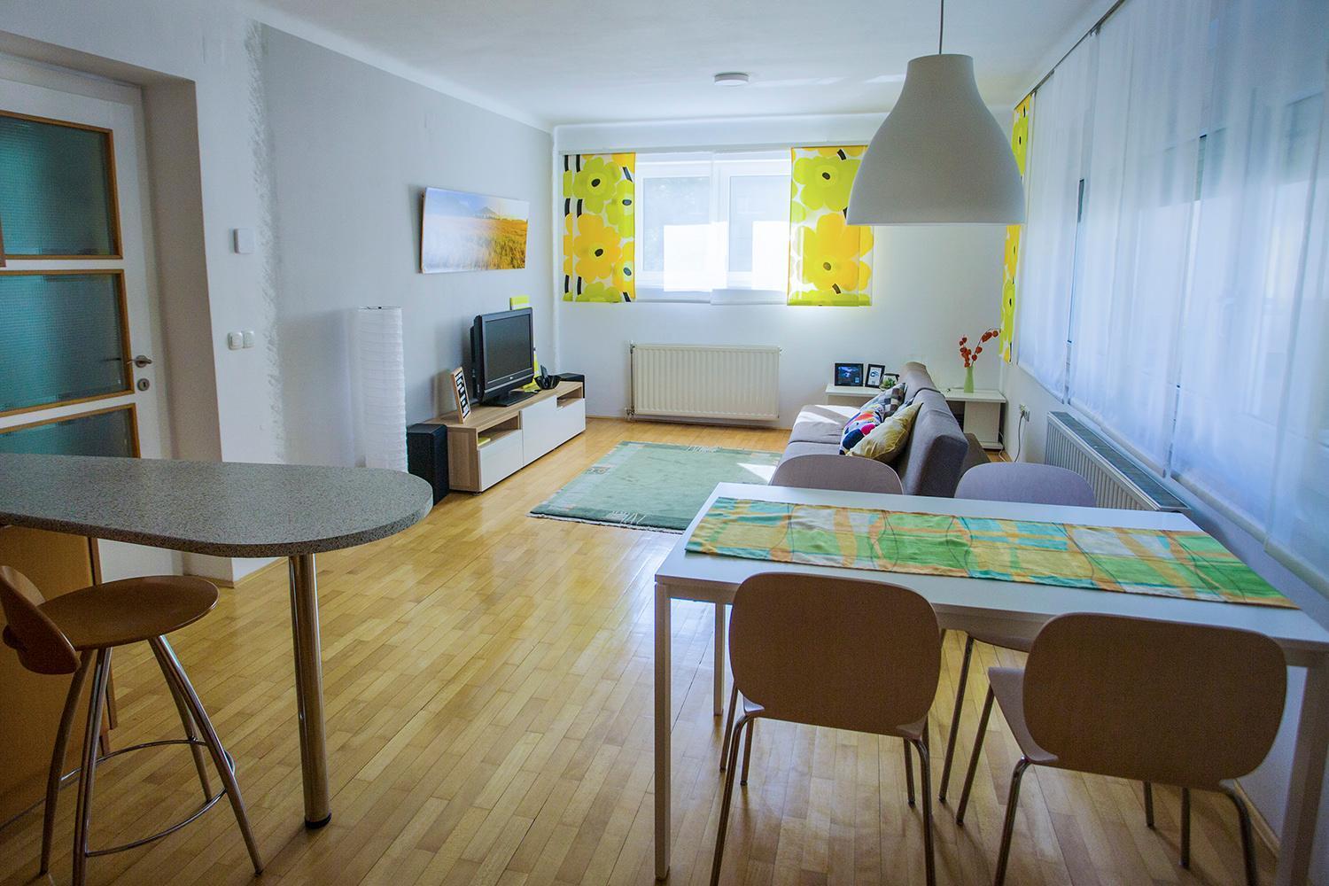 Goldenfields Apartment คราน ภายนอก รูปภาพ