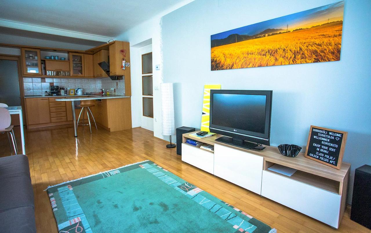 Goldenfields Apartment คราน ภายนอก รูปภาพ
